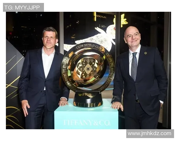 足球明星奢华生活揭秘:奢侈品与豪宅背后的精彩瞬间与故事 足球明星奢华生活揭秘:奢侈品与豪宅背后的精彩瞬间与故事